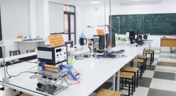 Kỹ thuật viên Vật lí - Công nghệ