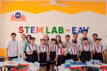 EAV TRAO TẶNG PHÒNG STEM LAB CHO TRƯỜNG TIỂU HỌC TÂN XUÂN 2 (VĨNH LONG) TRƯỚC THỀM NGÀY QUỐC TẾ HẠNH PHÚC (20/3/2026)
